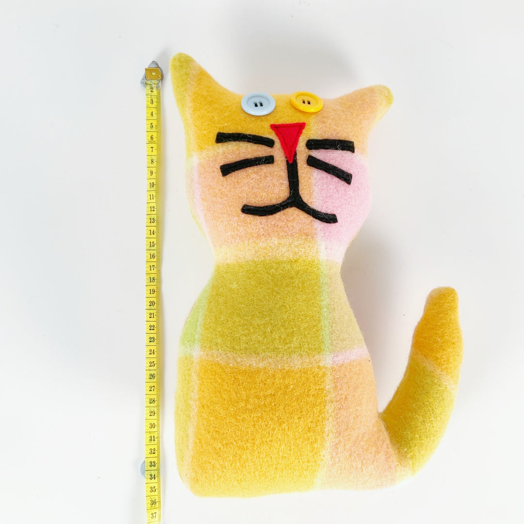 Artearoa – Blanket Cat – Yellow & Cream Check