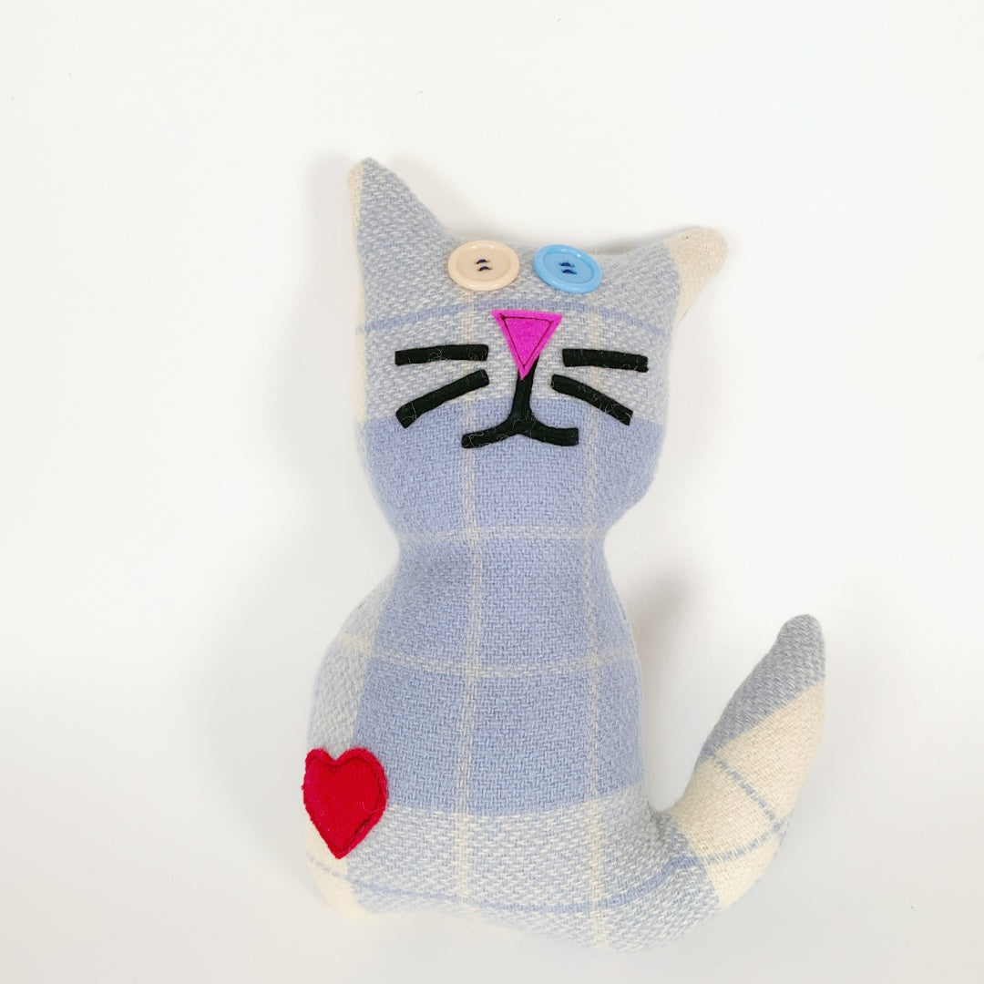 Artearoa – Blanket Cat – Blue & Cream Check