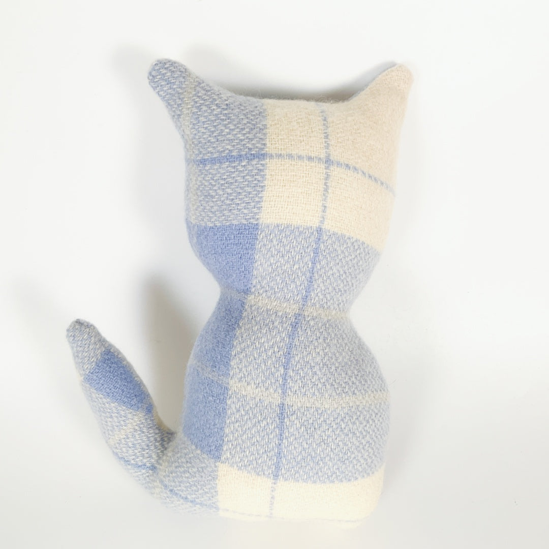 Artearoa – Blanket Cat – Blue & Cream Check