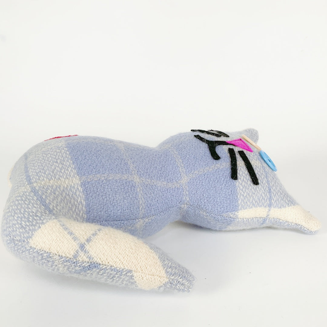 Artearoa – Blanket Cat – Blue & Cream Check