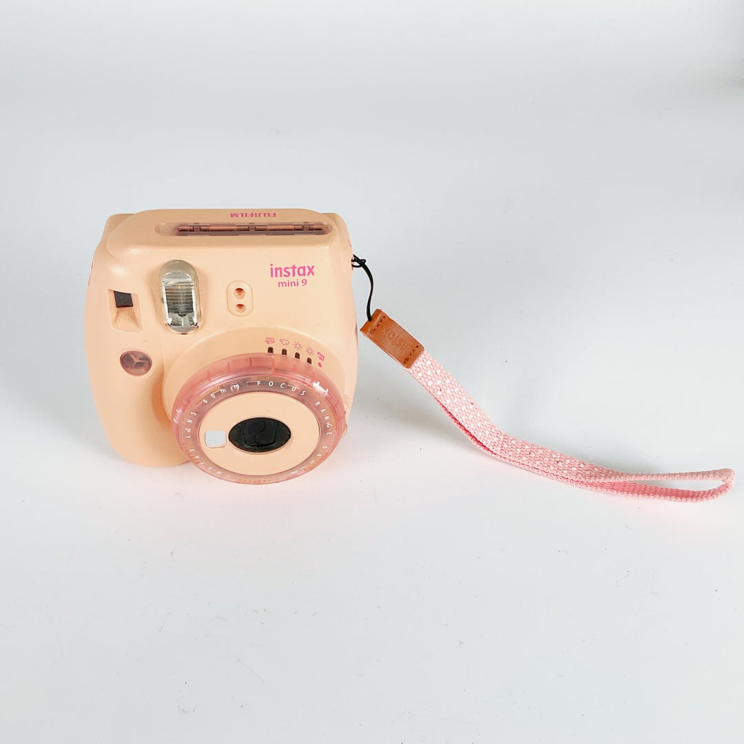 Instax mini 9 (Pink) with case
