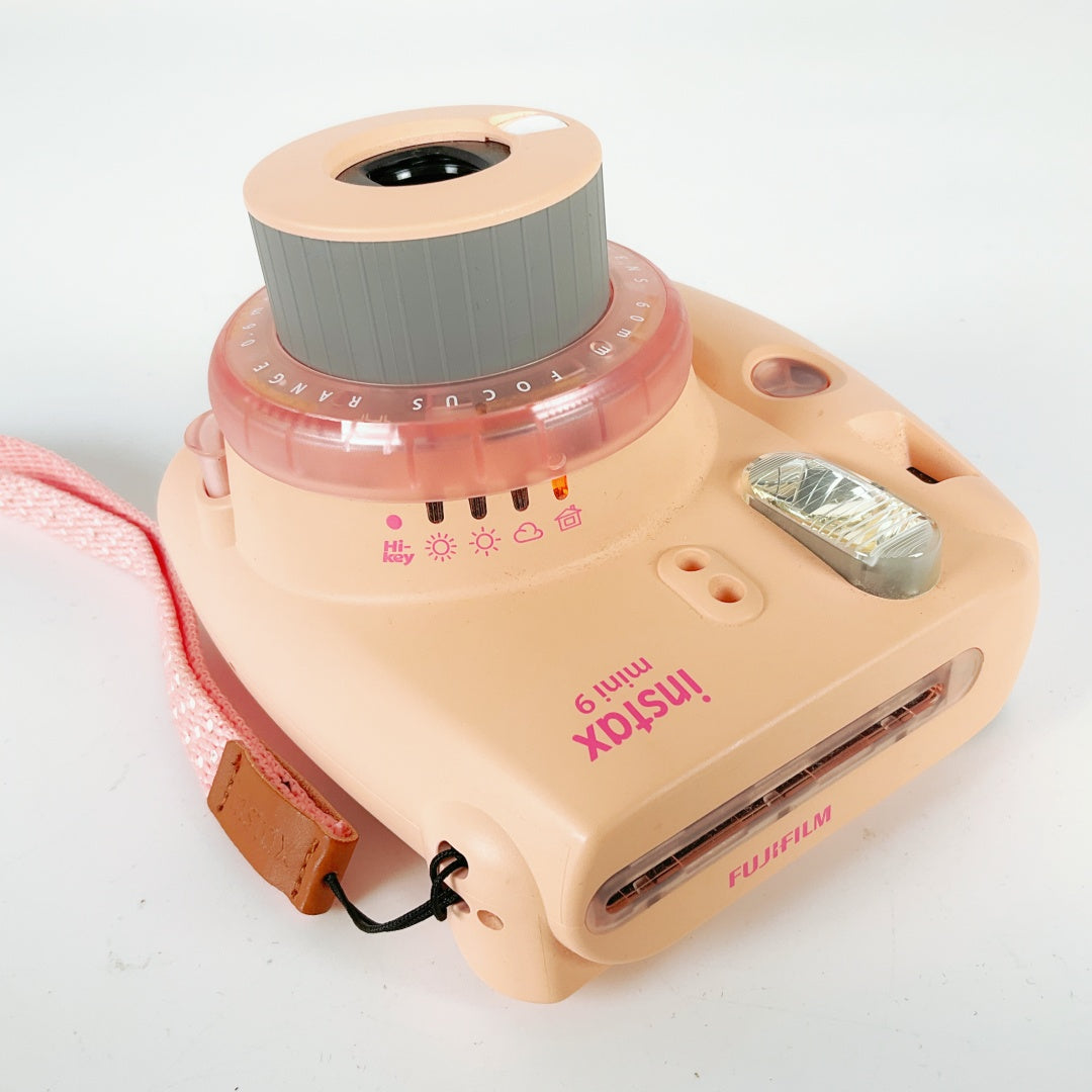 Instax mini 9 (Pink) with case
