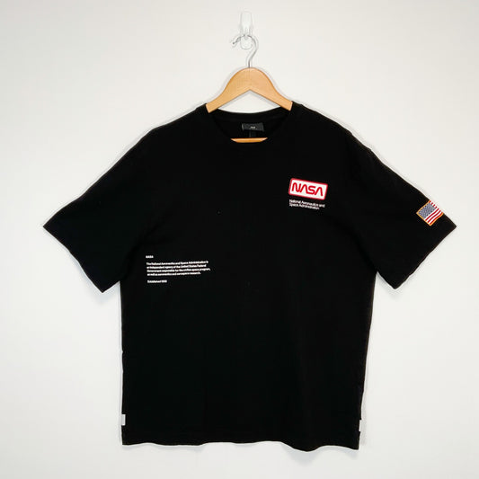 H&M - NASA Graphic T-Shirt - Black - Size L