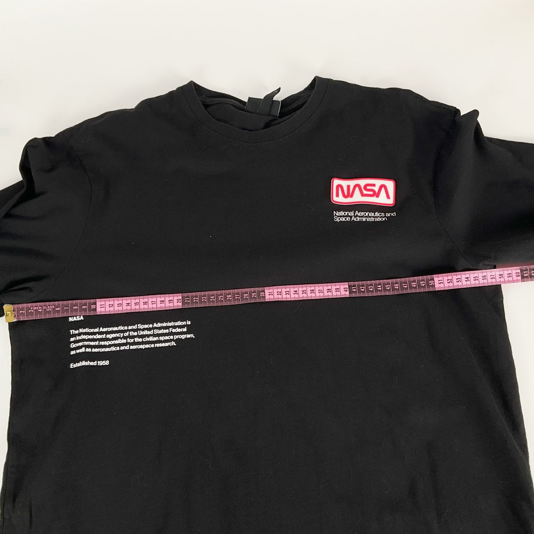H&M - NASA Graphic T-Shirt - Black - Size L