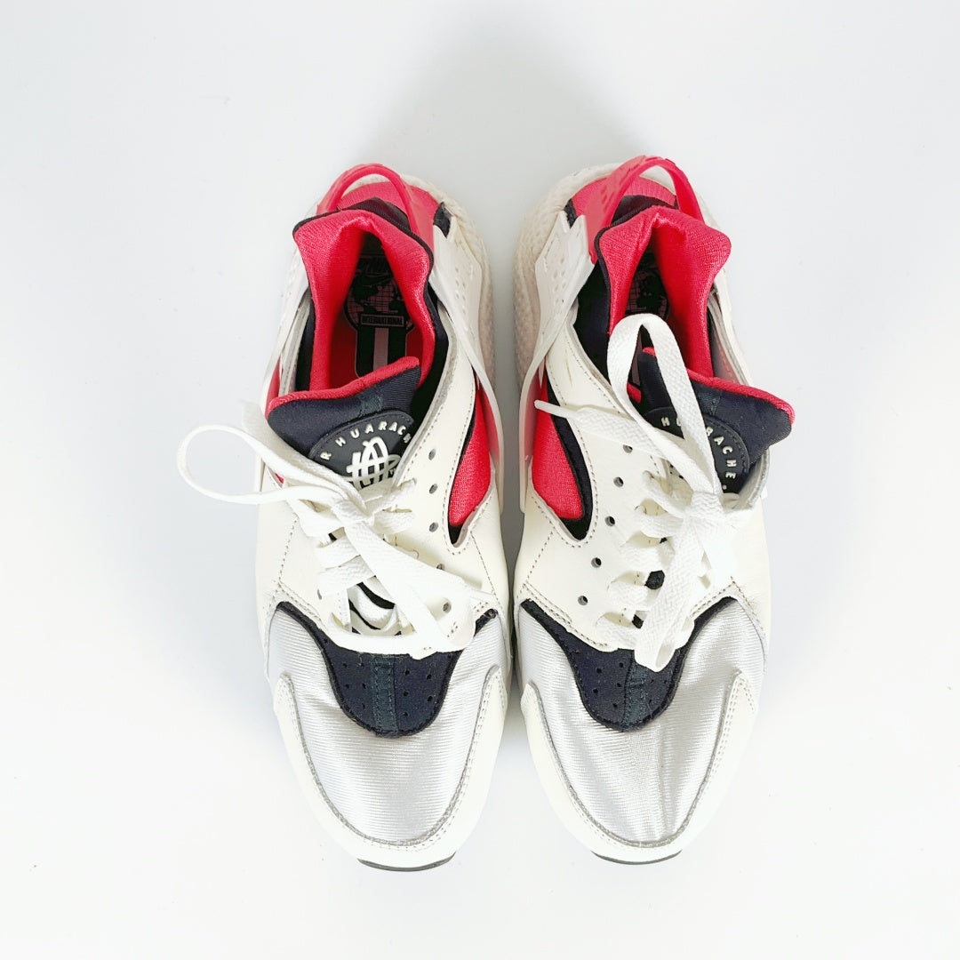 Nike Air Huarache — US Women's Size