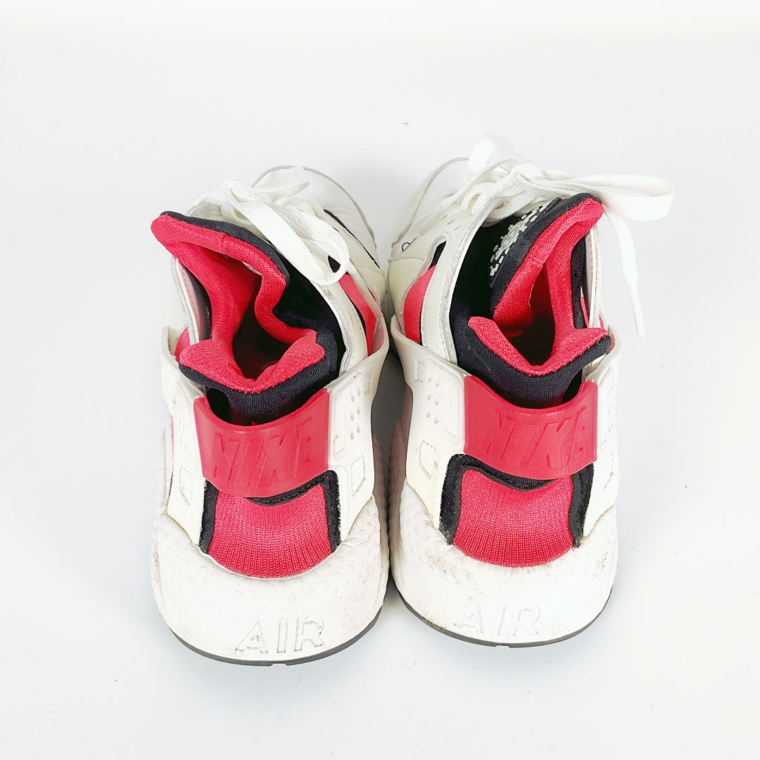 Nike Air Huarache — US Women's Size