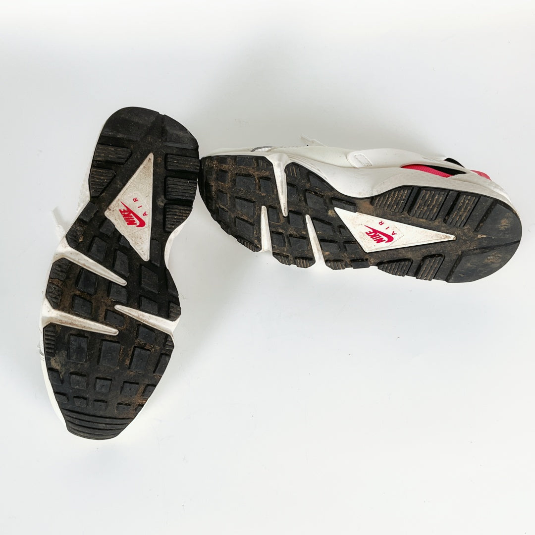 Nike Air Huarache — US Women's Size