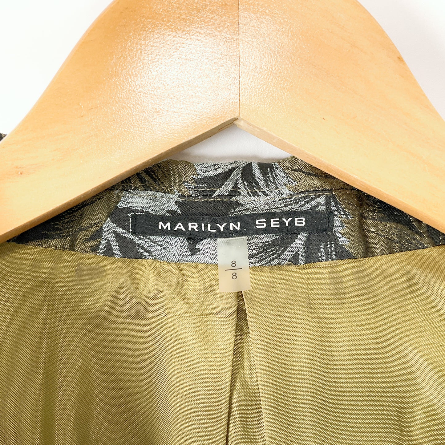 Marilyn Seyb - Classic Button-Up Top