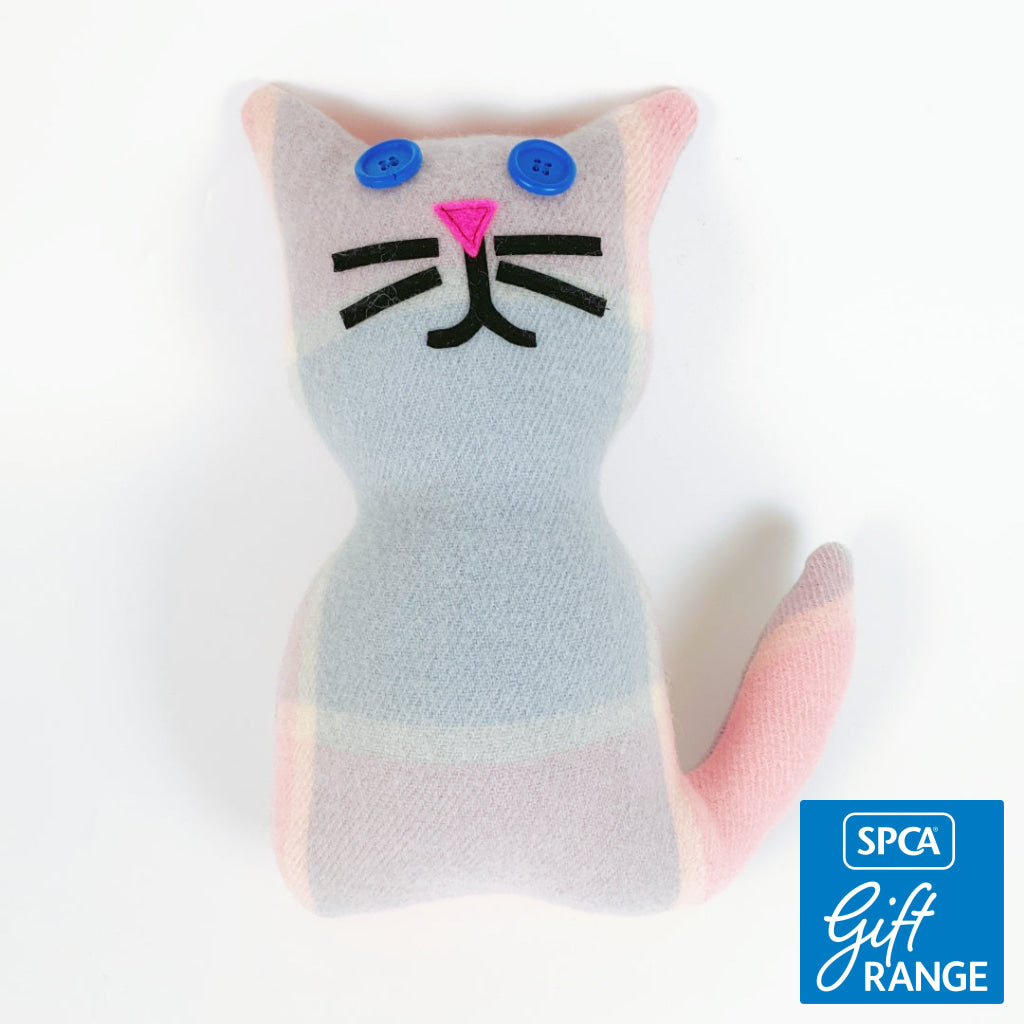 Artearoa – Blanket Cat – Pastel Patchwork