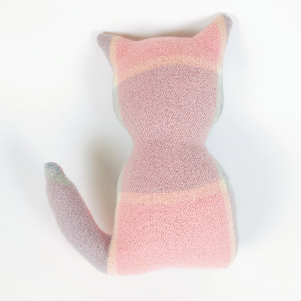 Artearoa – Blanket Cat – Pastel Patchwork