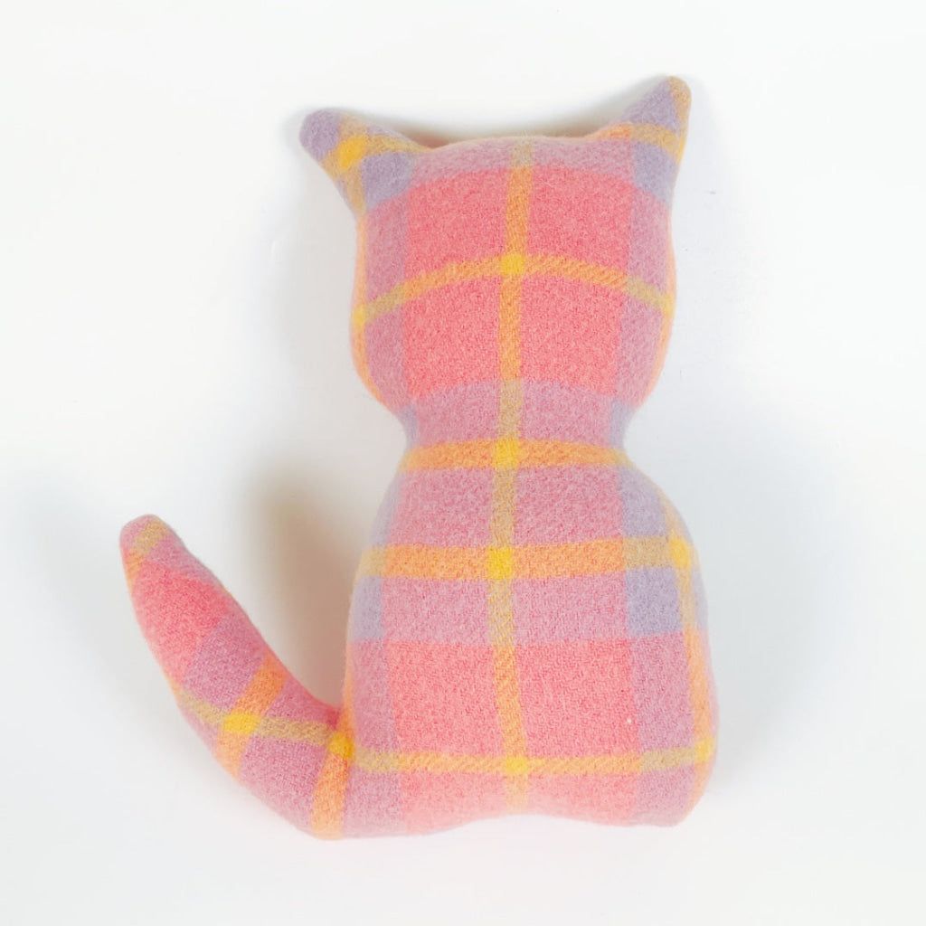 Artearoa – Blanket Cat – Pink & Lavender Check