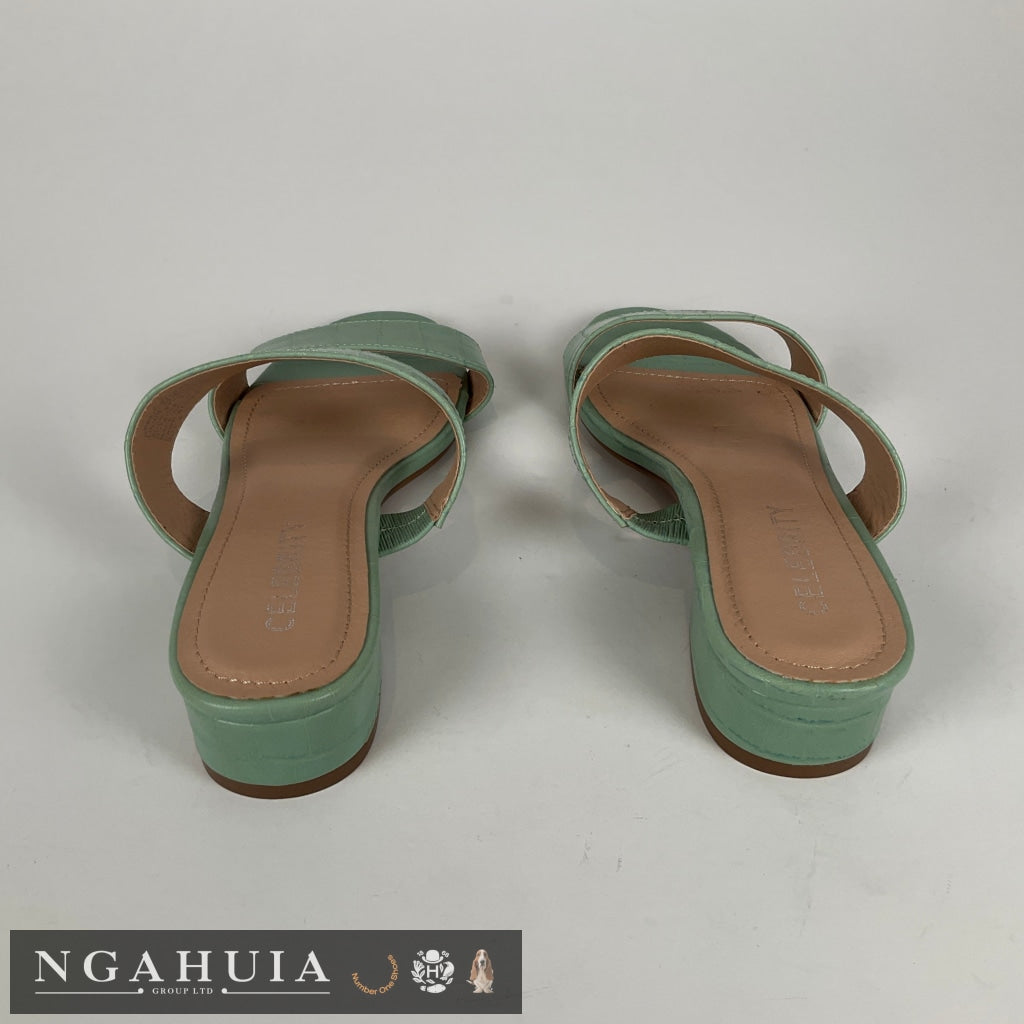 Celebrity - Sandals - Size 6 - Shoes