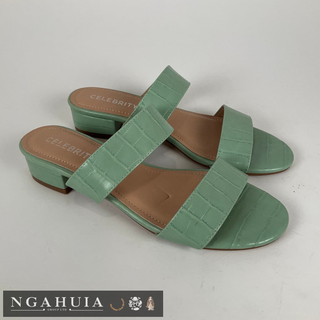 Celebrity - Sandals - Size 6 - Shoes