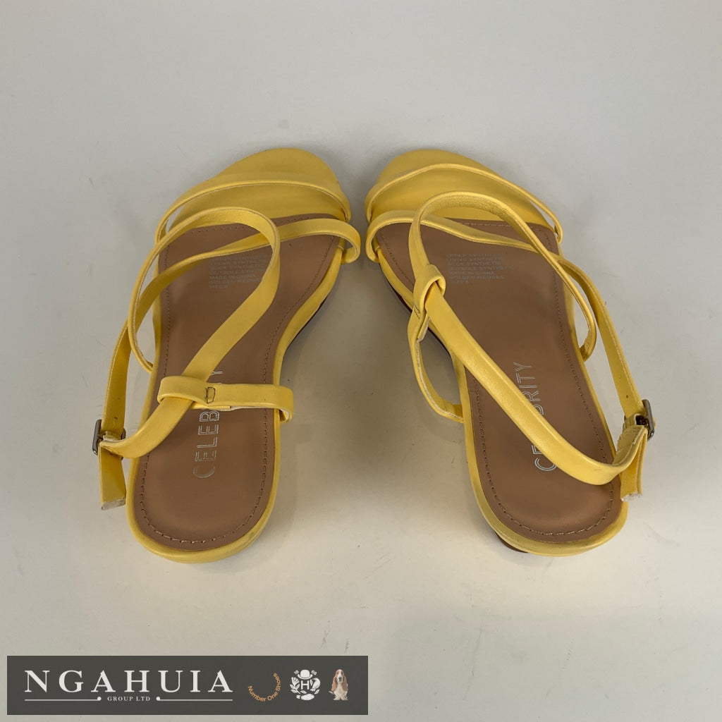 Celebrity - Sandals - Size 6 - Shoes