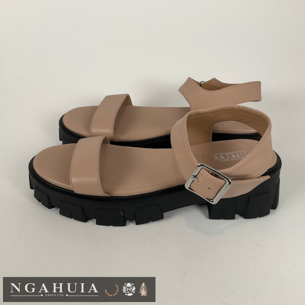 Therapy - Sandals - Size 9 - Shoes