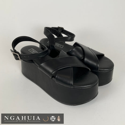 Therapy - Sandals - Size 9 - Shoes