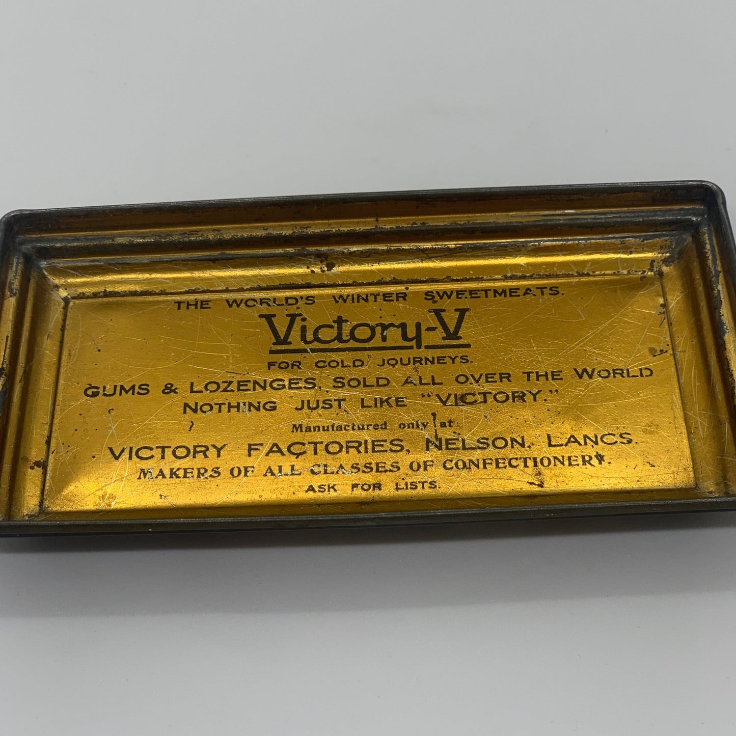 Victory-V - Tin Collectibles