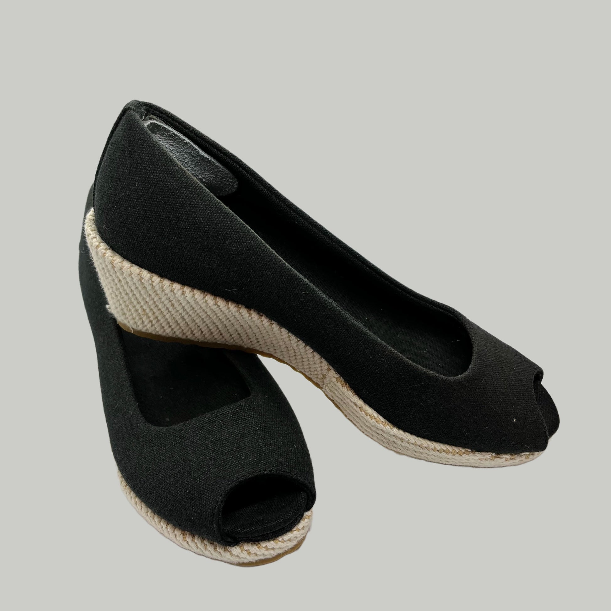 Lacoste - Shoes Size 23Cm