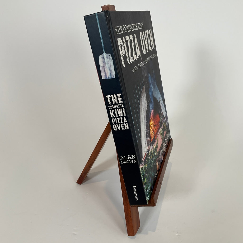 Alan Brown - The Complete Kiwi Pizza Oven - Books