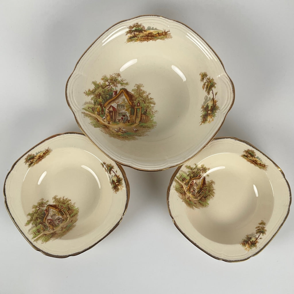 Alfred Meakin - 7 Piece Sweet Set - Collectibles