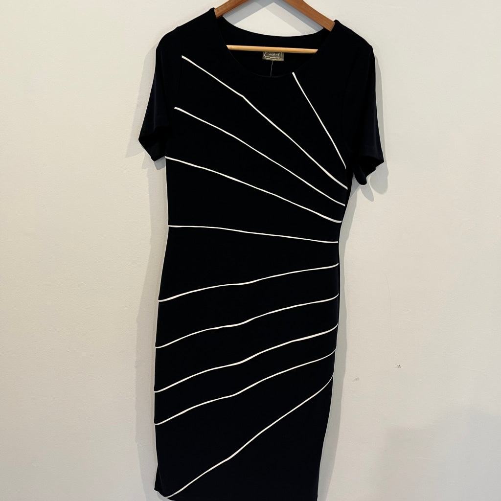 Cachet - Dress - 10 - Dresses