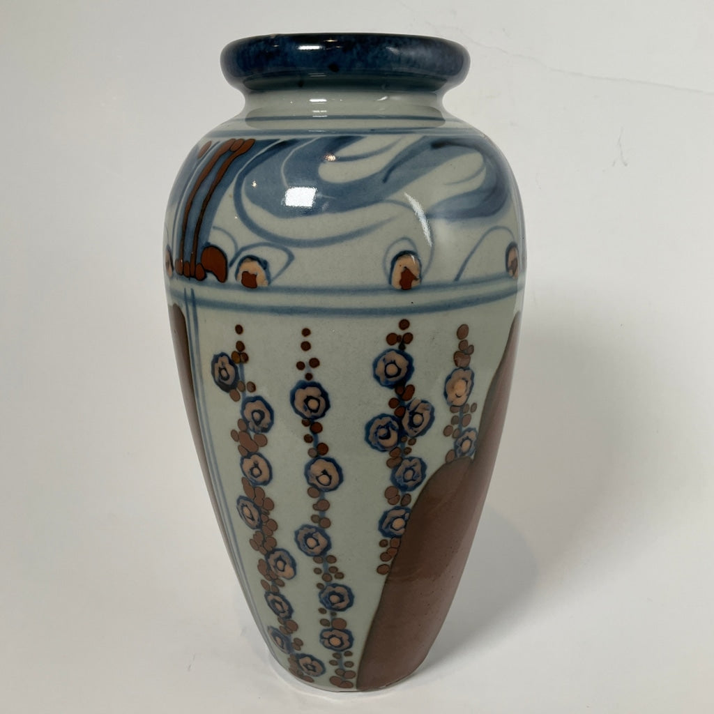 Des Howard - Vase Vases