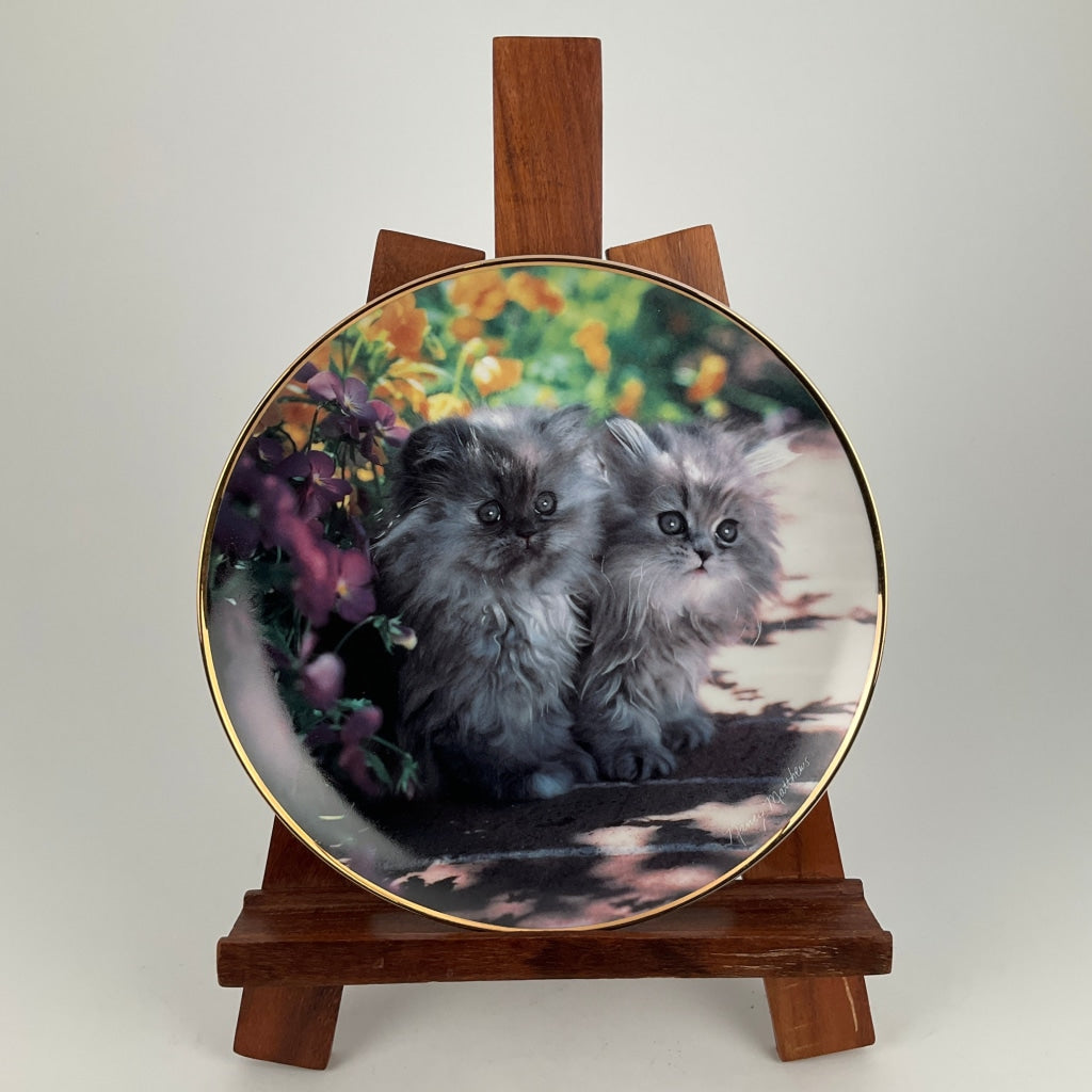 Franklin Mint - Sitting Pretty Collectable Plate -