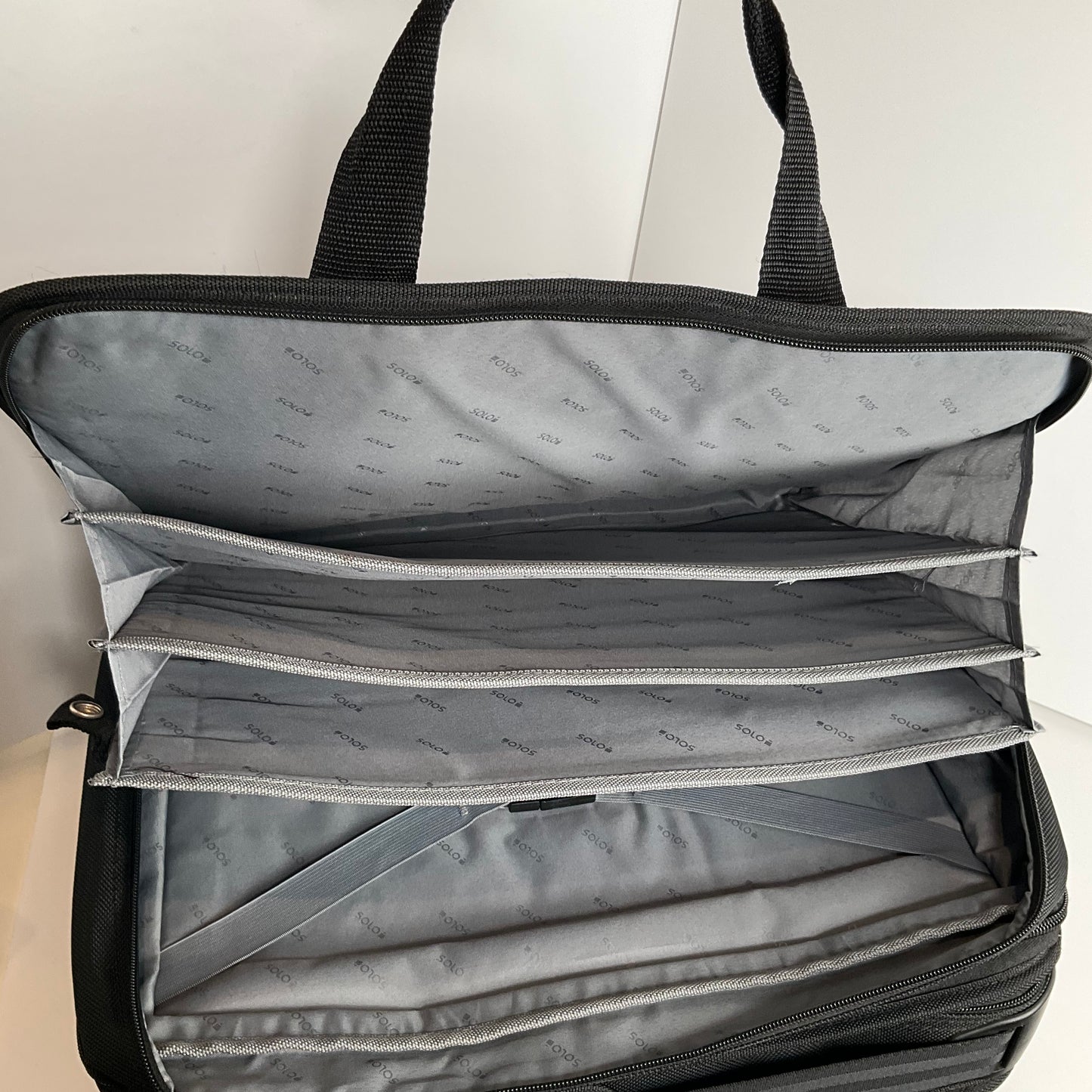 Solo - Travel Bag Briefcase