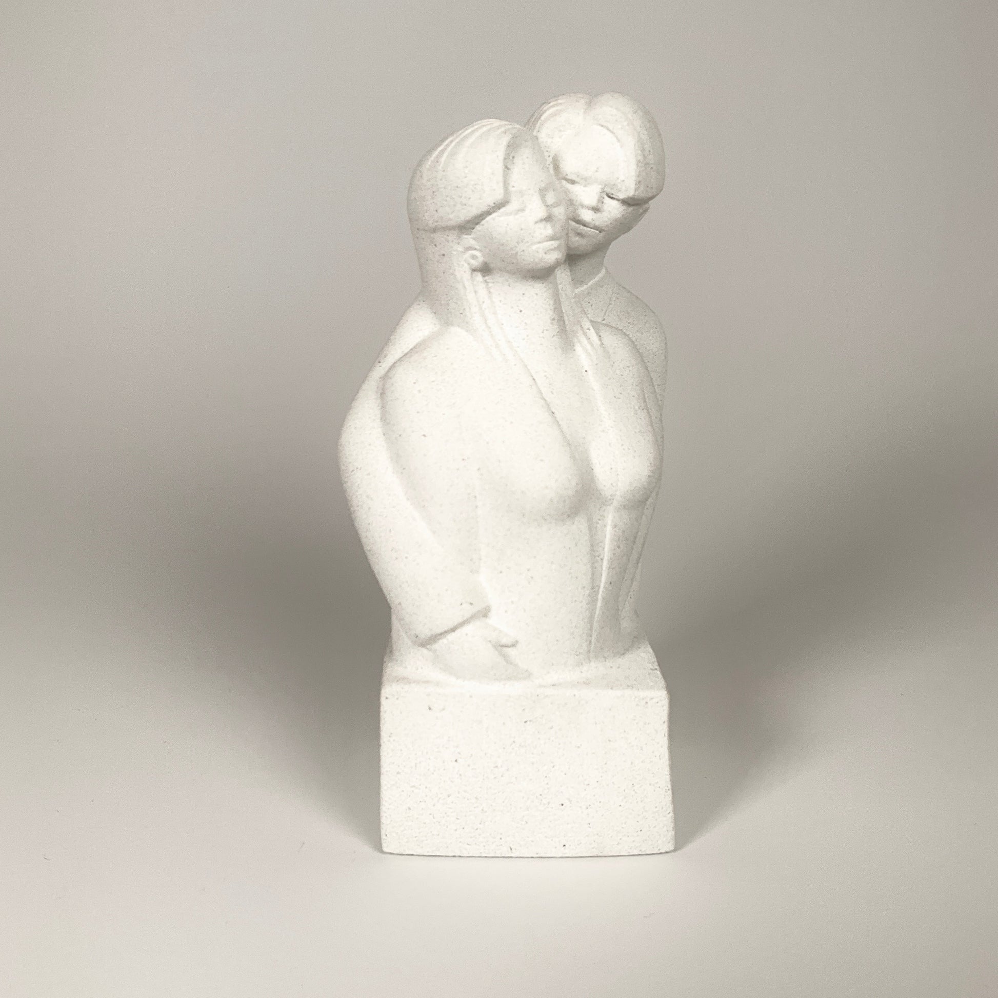 Marbell - Couple Bust Collectibles