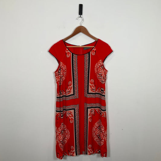 Jacqui-E - Dress - 12 - Dresses