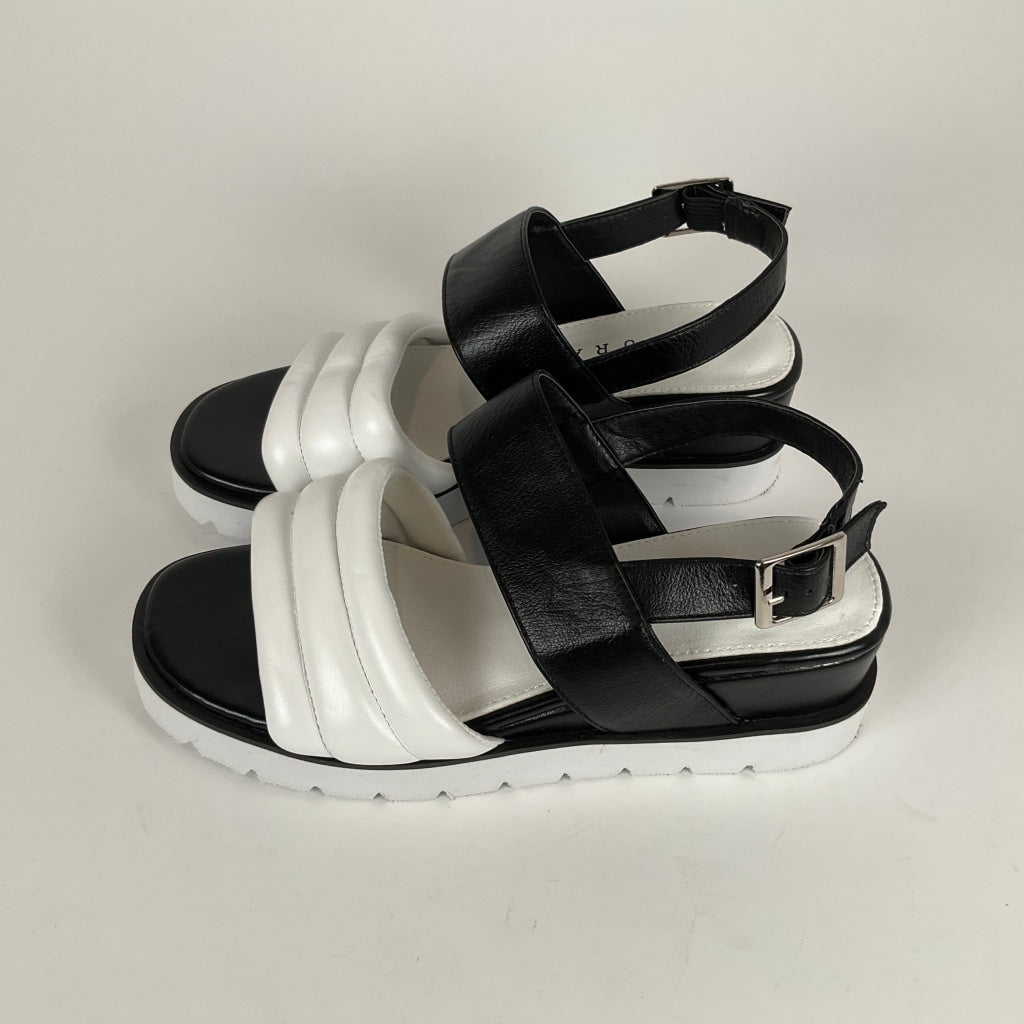 Sakura - Sandals - Size 6 - Shoes
