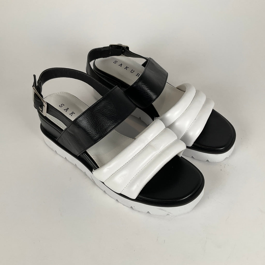 Sakura - Sandals - Size 6 - Shoes