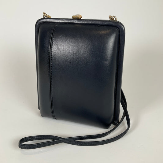 Ze - Capsule Handbag Handbags Wallets & Cases